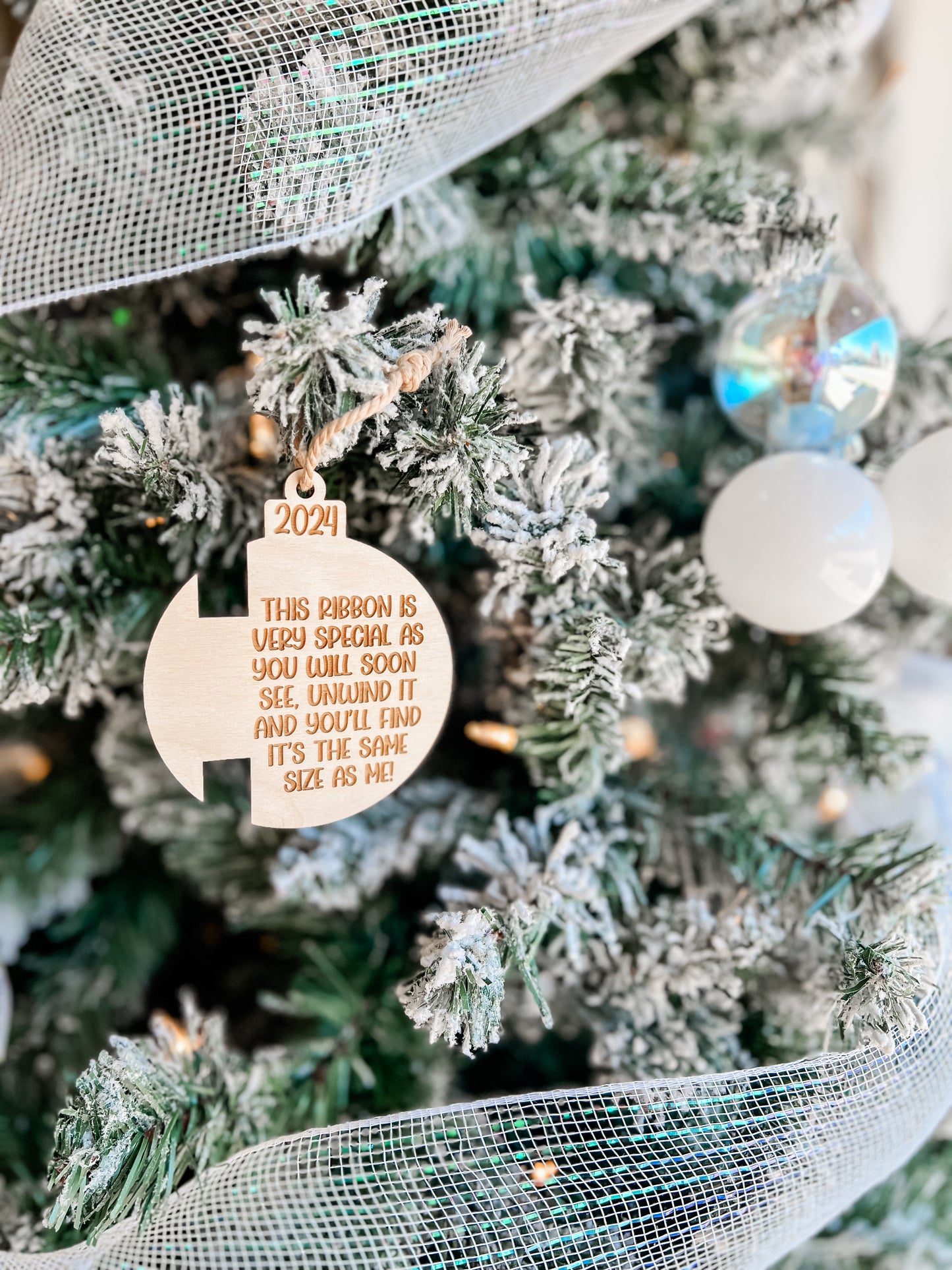 Wooden Ribbon Holder Ornaments